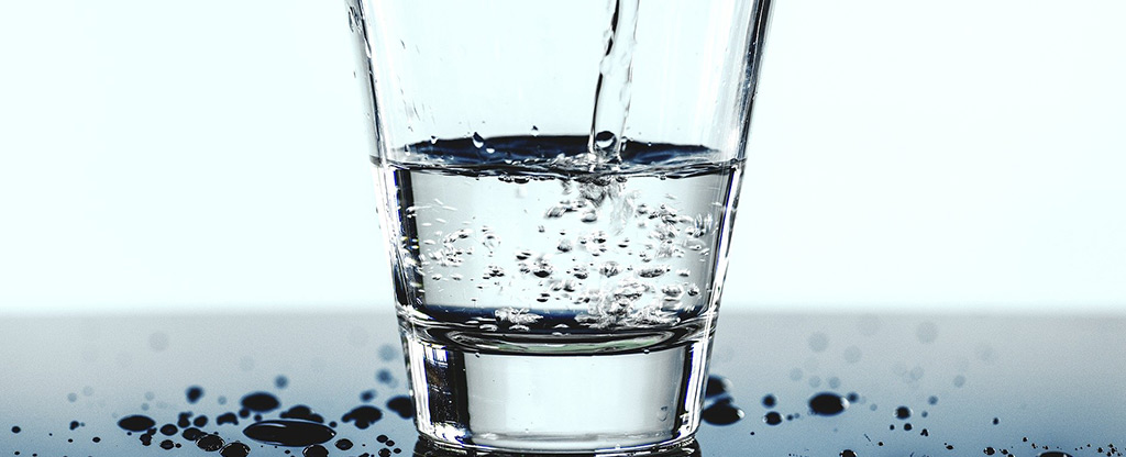 特徴6:水素水 活性酸素を除去する今話題の水